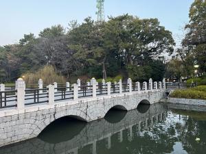 お堀の橋