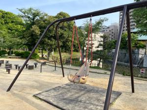 道後公園のブランコ