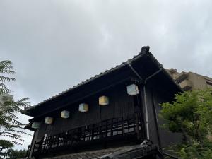 町屋の軒先